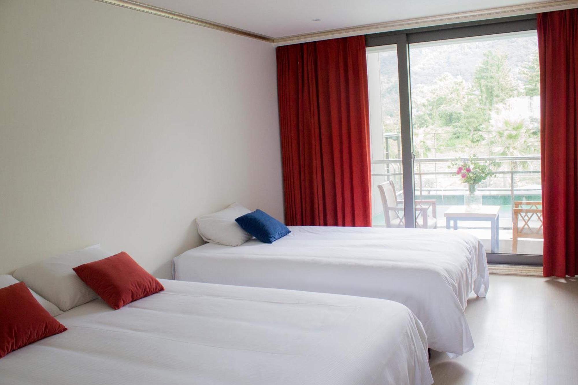 Dammora Resort Seogwipo Exterior photo
